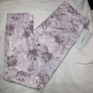 BRAND NEW: varley leggings